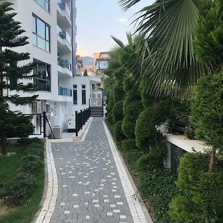 Lejlighed 1+1, Elite Marine Residence, Center *
