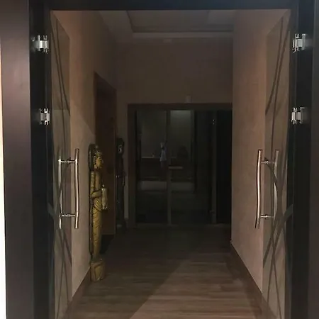 1+1, Elite Marine Residence, Center