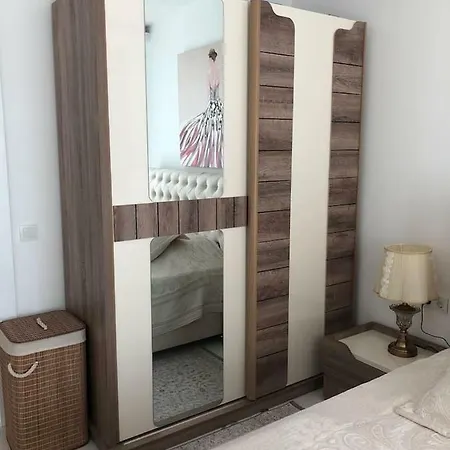 1+1, Elite Marine Residence, Center