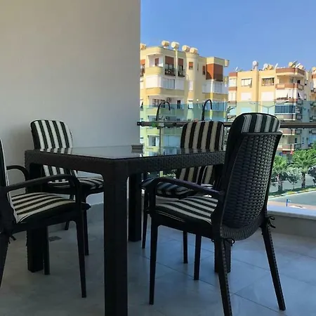 1+1, Elite Marine Residence, Center