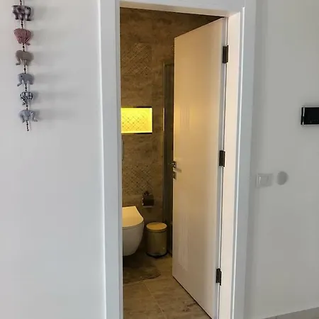 1+1, Elite Marine Residence, Center